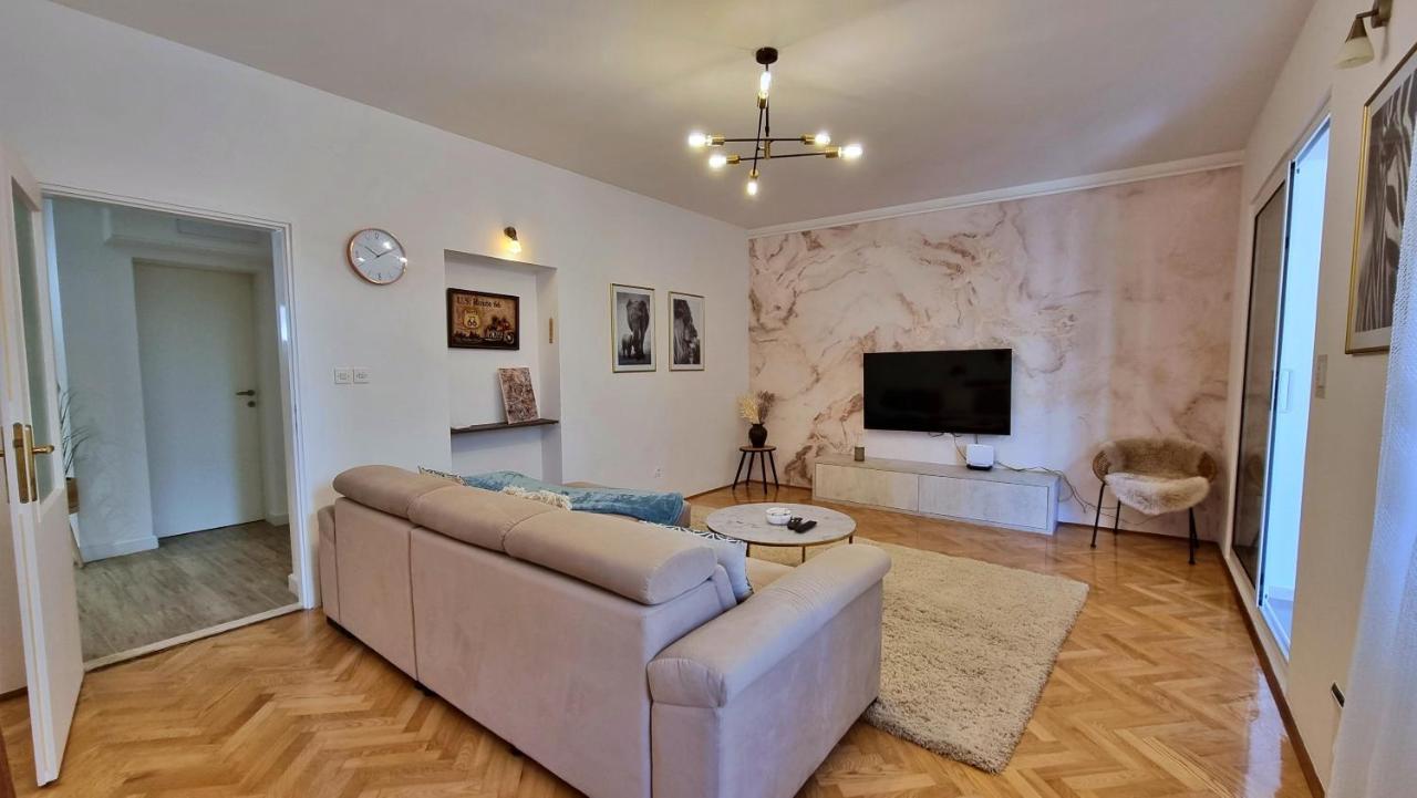 Apartment Hana Omiš Extérieur photo