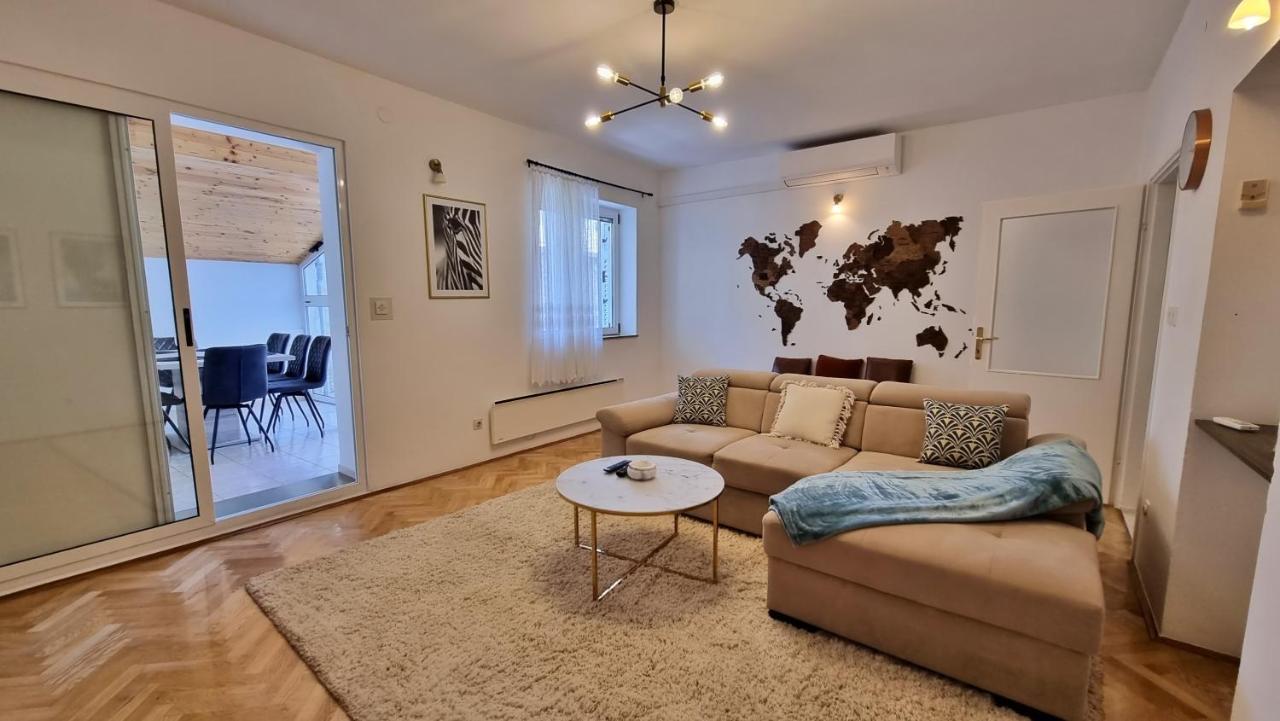 Apartment Hana Omiš Extérieur photo
