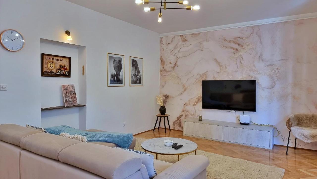 Apartment Hana Omiš Extérieur photo