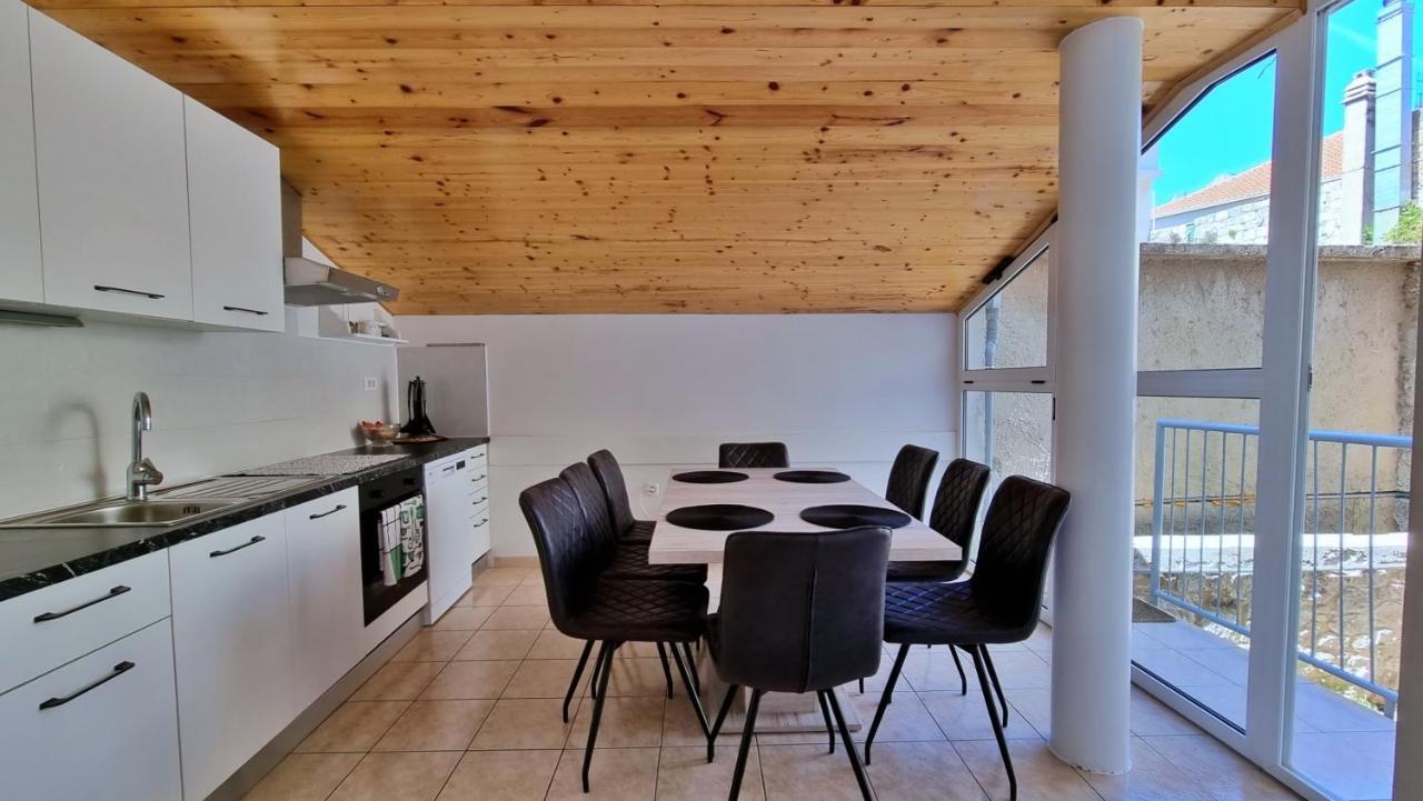 Apartment Hana Omiš Extérieur photo