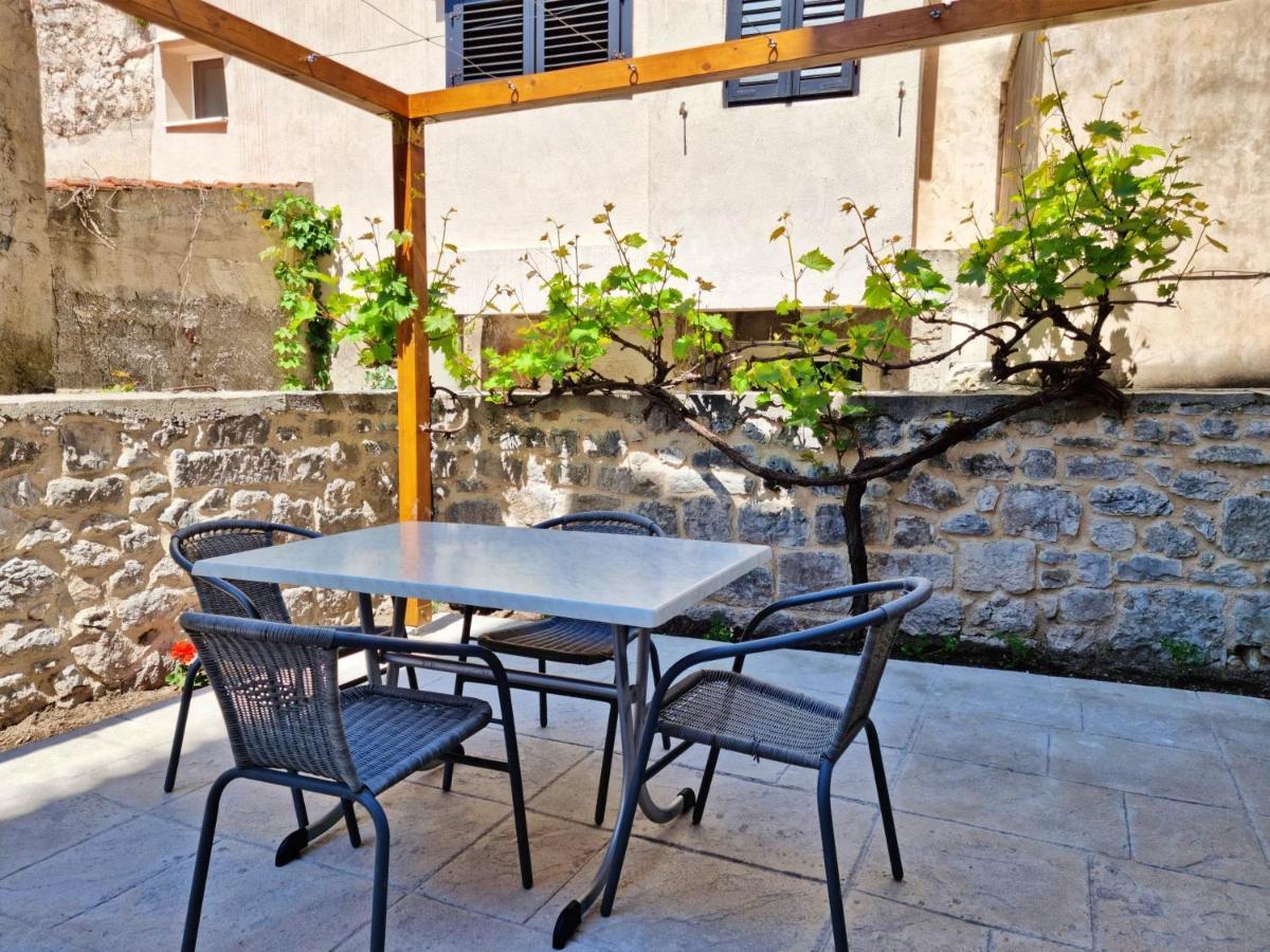 Apartment Hana Omiš Extérieur photo