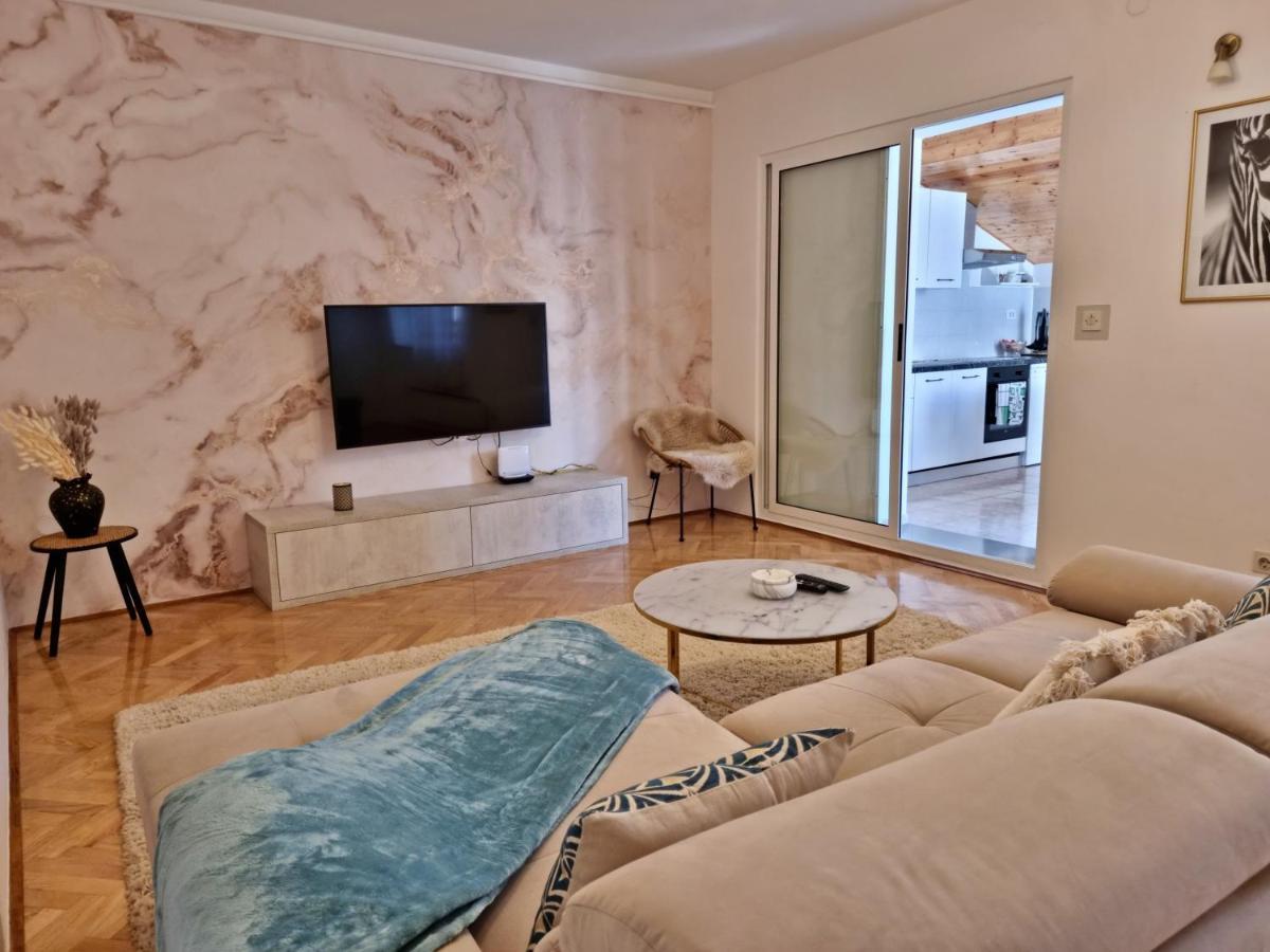 Apartment Hana Omiš Extérieur photo